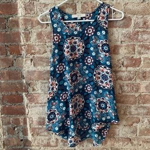 Patterned Sleeveless Blouse